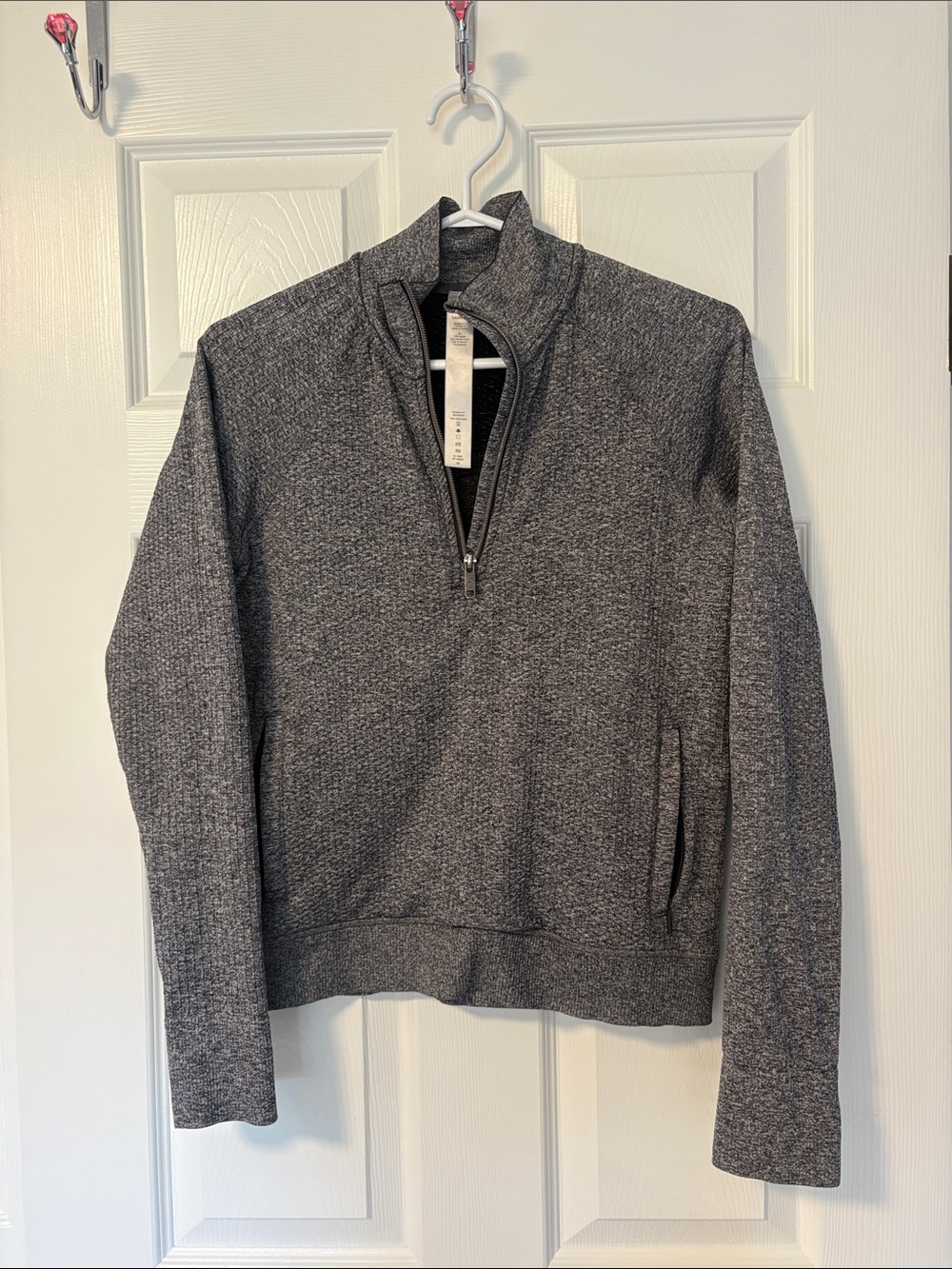 Lululemon Engineered Warmth Half Zip in Graphite Grey / White